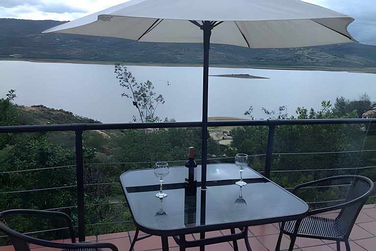 Cabaña vista al lago Tominê y Naturaleza Guatavita