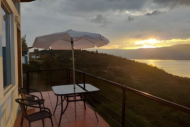 Cabaña vista al lago Tominê y Naturaleza Guatavita
