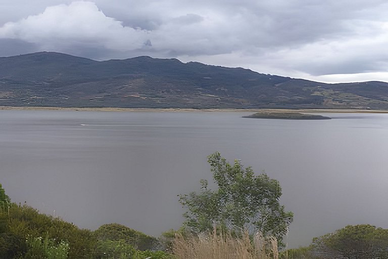 Cabaña vista al lago Tominê y Naturaleza Guatavita