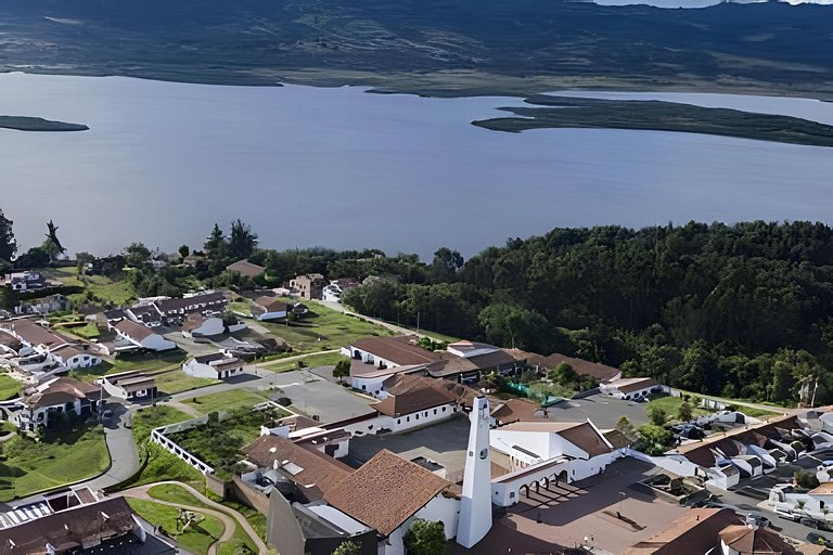 Cabaña vista al lago Tominê y Naturaleza Guatavita