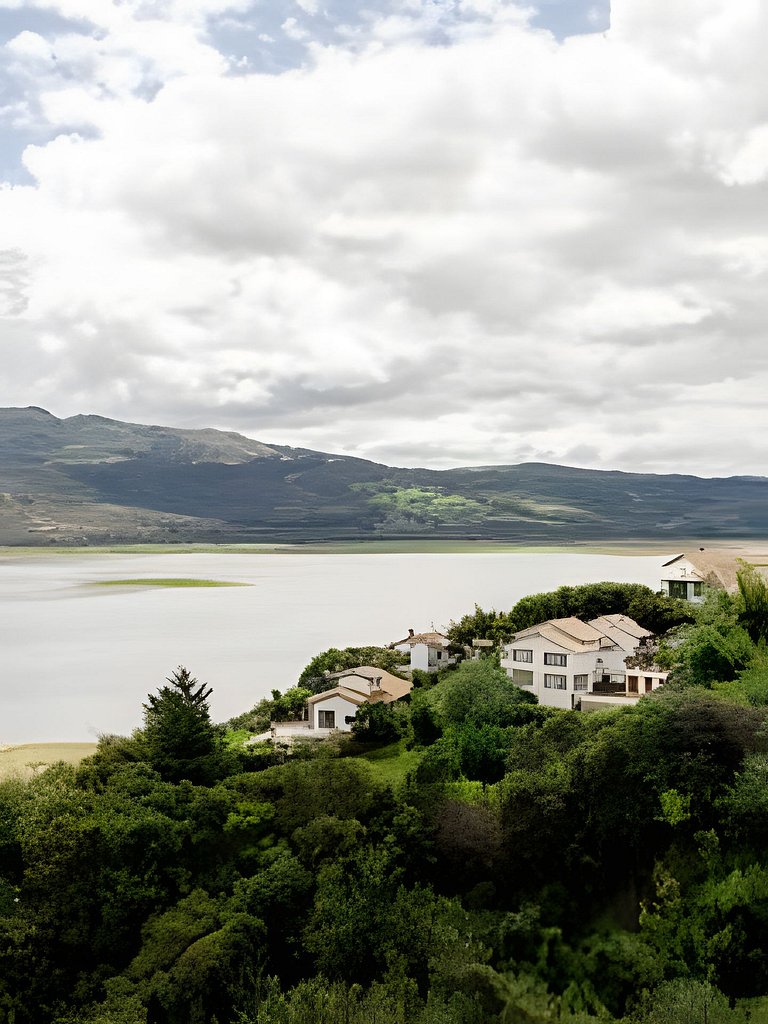 CABAÑA 4 · Cabaña vista al lago Tominé + Naturaleza Guatavit