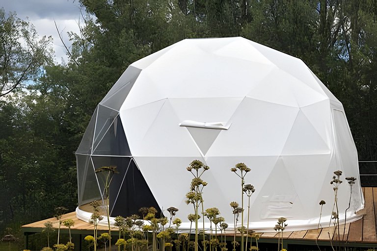 Glamping con vista frente lago Tominé en Guatavita