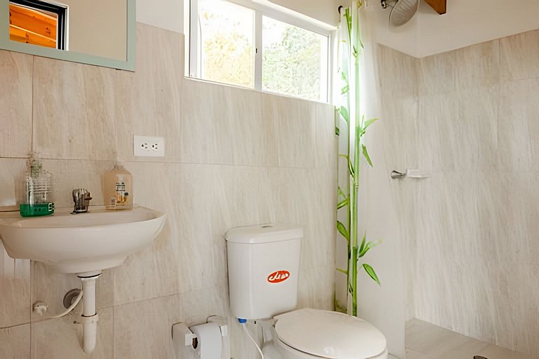 CABAÑA 3 · Cabaña vista al lago Tomine & Naturaleza Guatavit